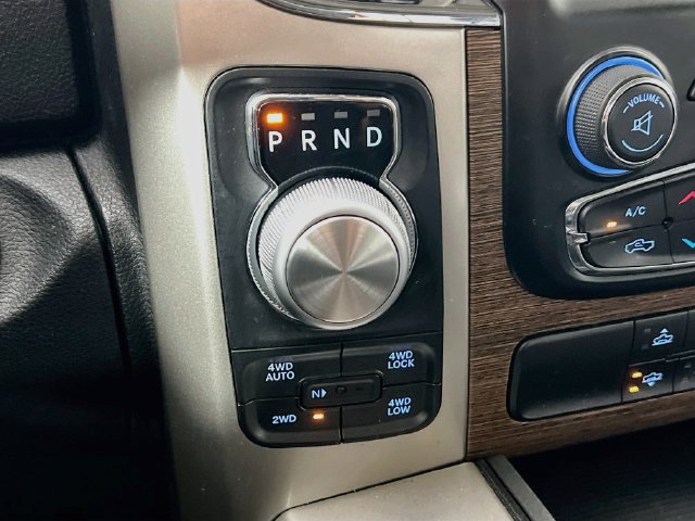 Used 2017 RAM 1500 Laramie w/ Convenience Group AWD/4WD image 23