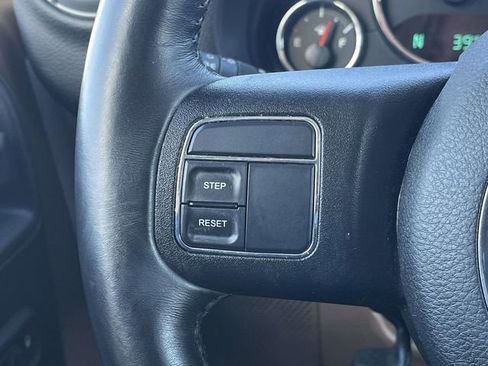 Used 2016 Jeep Wrangler Unlimited Sahara image 26