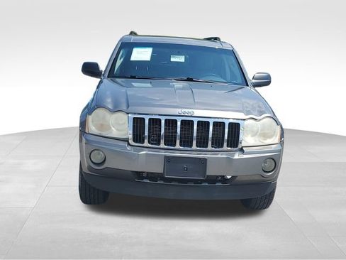 Used 2007 Jeep Grand Cherokee Laredo AWD/4WD image 2