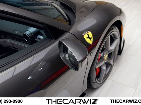 Used 2022 Ferrari F8 Tributo RWD image 41