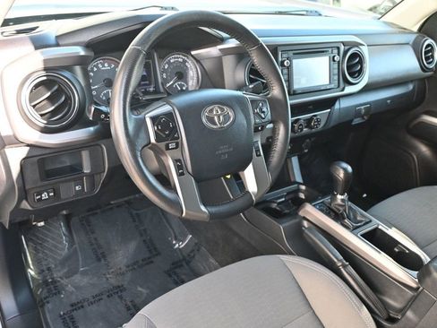 Used 2019 Toyota Tacoma SR5 image 7