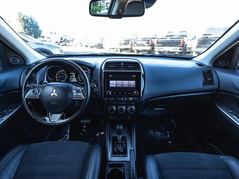 Used 2024 Mitsubishi Outlander Sport SE image 23