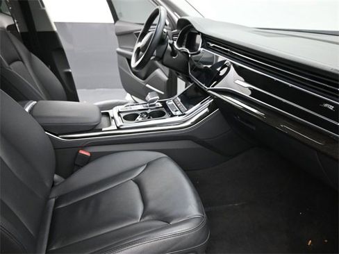 Used 2023 Audi Q7 3.0T Premium Plus image 19