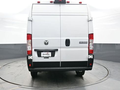 Used 2024 RAM ProMaster 2500 w/ Convenience Group FWD image 45