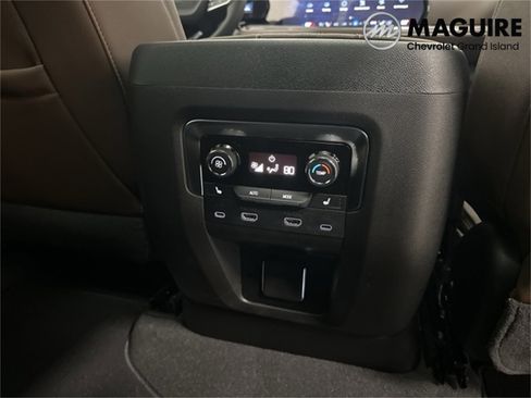 New 2026 Chevrolet Suburban High Country image 21