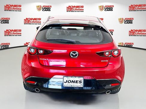 Used 2022 MAZDA MAZDA3 s FWD image 16