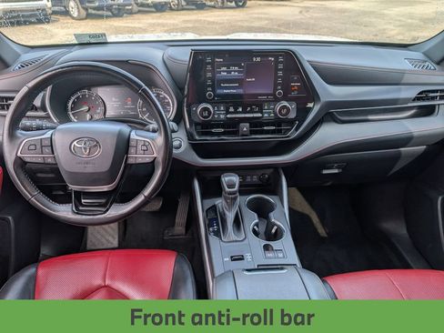 Used 2022 Toyota Highlander XSE FWD image 27