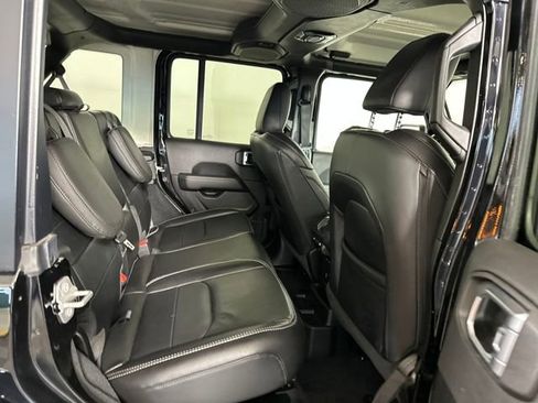 Used 2023 Jeep Wrangler Unlimited Sahara w/ Cold Weather Group image 27