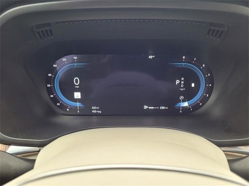 Used 2022 Volvo XC60 B5 Momentum image 21