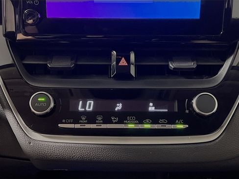 Used 2023 Toyota Corolla LE image 27