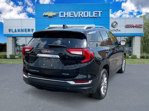 Used 2024 GMC Terrain SLT AWD/4WD image 5