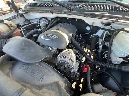 Used 2004 GMC Sierra 2500 W/T image 38