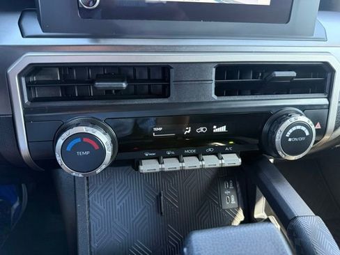 Certified 2025 Toyota 4Runner SR5 AWD/4WD image 24