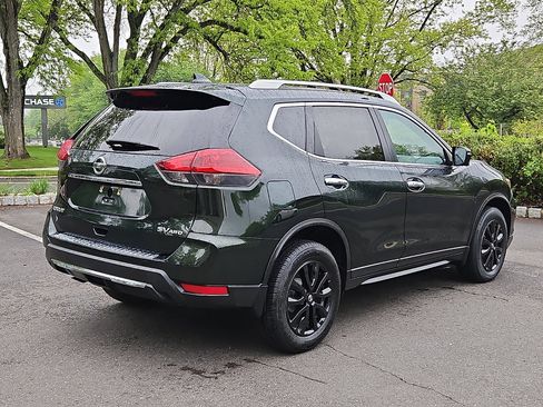 Used 2018 Nissan Rogue SV w/ Premium Package AWD/4WD image 6