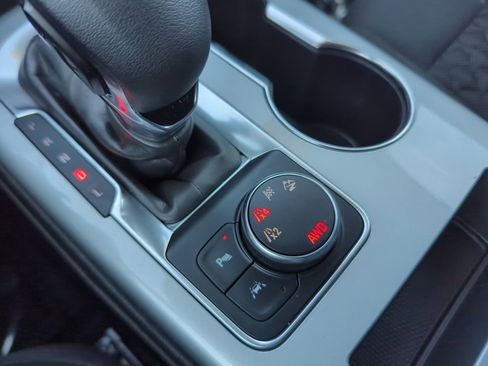 Used 2022 Chevrolet Blazer LT image 23