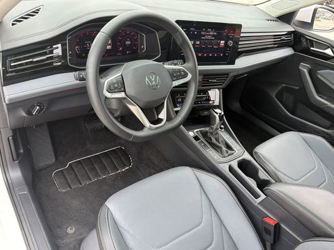 Certified 2025 Volkswagen Jetta SEL FWD image 8