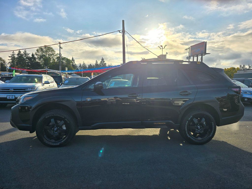 Used 2025 Subaru Outback Wilderness AWD/4WD image 4