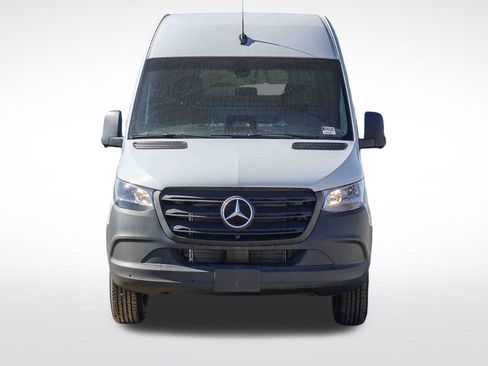 New 2025 Mercedes-Benz Sprinter 2500 image 2