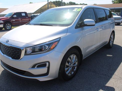 Used 2020 Kia Sedona LX FWD image 3