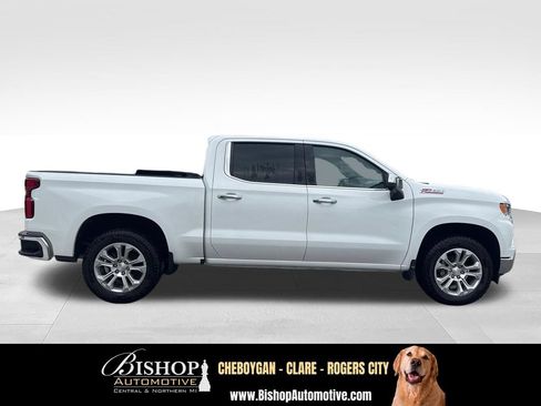 Used 2022 Chevrolet Silverado 1500 LTZ AWD/4WD image 12