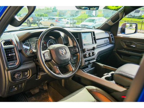 Used 2023 RAM 1500 4x4 Crew Cab image 12