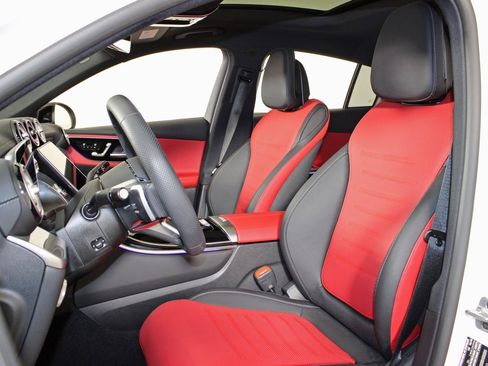 Certified 2025 Mercedes-Benz GLC 300 4MATIC image 13