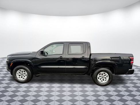 Used 2024 Nissan Frontier SV image 4