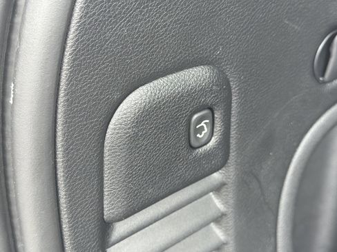 Used 2022 Jeep Grand Cherokee Laredo X RWD image 30