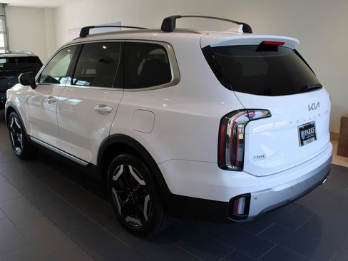 Used 2023 Kia Telluride EX AWD/4WD image 34