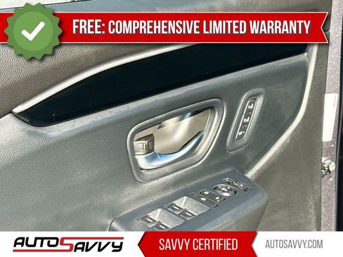 Used 2025 Honda Pilot EX-L image 17