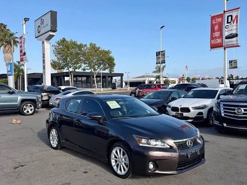 Used 2011 Lexus CT 200h Premium w/ Premium Audio Pkg FWD image 3