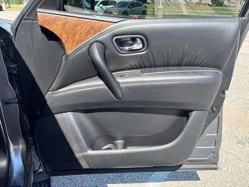 Used 2021 Nissan Armada SL w/ Captain's Chairs Package AWD/4WD image 27
