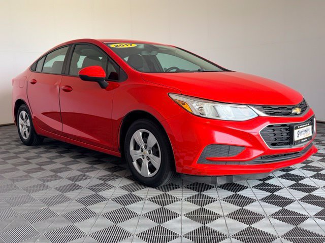Used 2017 Chevrolet Cruze LS FWD image 4