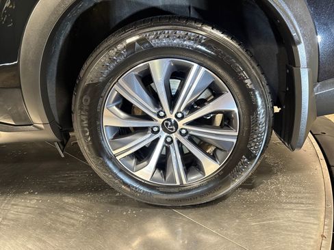 Certified 2025 INFINITI QX60 Pure image 12