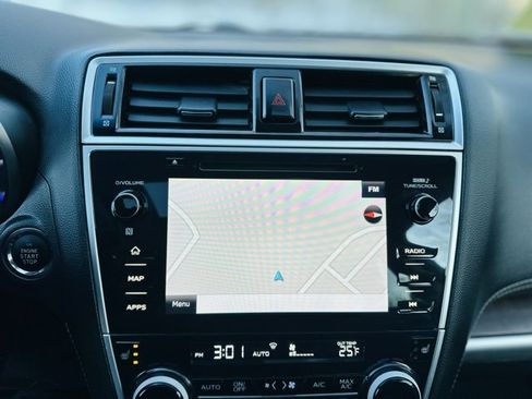 Used 2018 Subaru Outback 3.6R Limited image 9