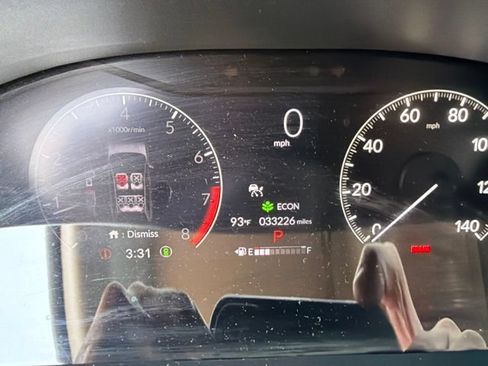 Used 2024 Honda HR-V EX-L image 2