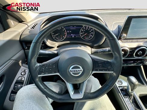Used 2020 Nissan Sentra SV FWD image 14
