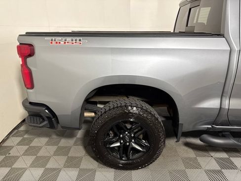 Used 2020 Chevrolet Silverado 1500 LT Trail Boss AWD/4WD image 18