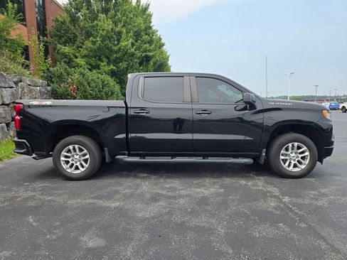 Used 2023 Chevrolet Silverado 1500 RST w/ Protection Package AWD/4WD image 2