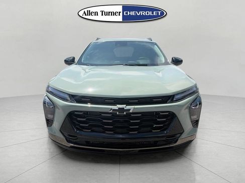 New 2026 Chevrolet Trax ACTIV w/ Driver Confidence Package FWD image 2