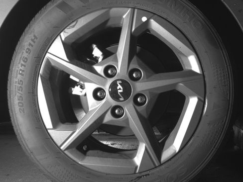 Used 2025 Kia K4 LXS image 15