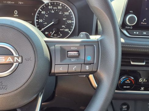 Used 2024 Nissan Rogue SV image 18