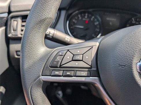 Used 2020 Nissan Rogue Sport SV FWD image 22