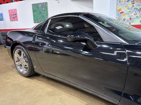 Used 2008 Chevrolet Corvette Coupe w/ Preferred Equipment Group RWD image 50