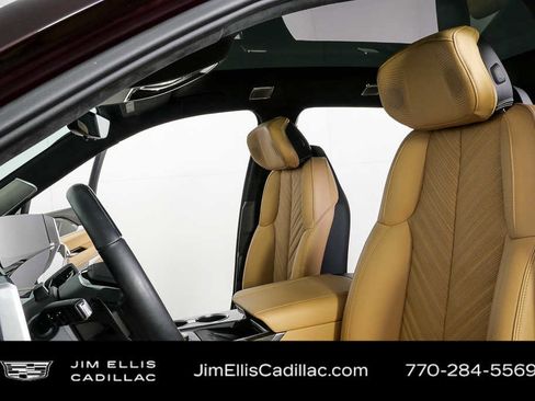 Used 2025 Cadillac Escalade IQ Sport 2 AWD/4WD image 5
