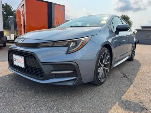 Used 2020 Toyota Corolla SE FWD image 2