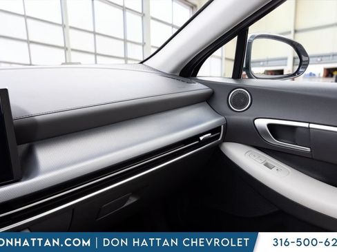 Used 2025 Hyundai Sonata SEL FWD image 13