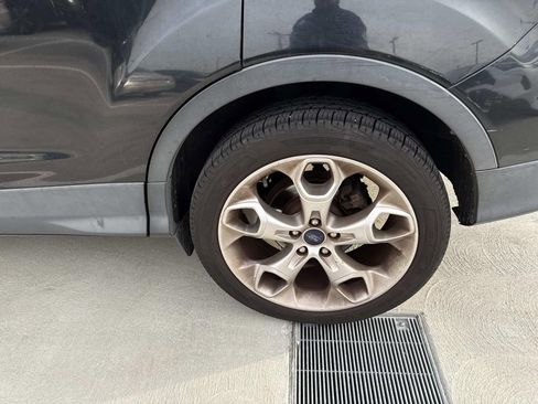 Used 2014 Ford Escape Titanium image 5