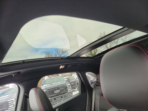 New 2026 Ford Escape ST-Line Select w/ Tech Pack #2 image 32