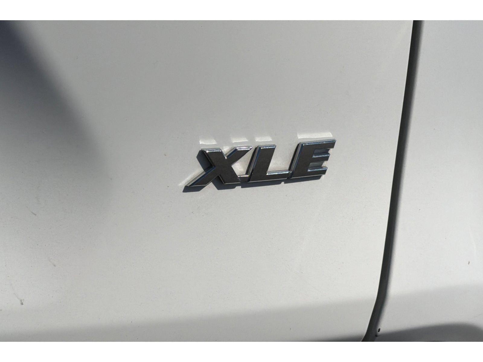 Used 2025 Toyota RAV4 XLE FWD image 32